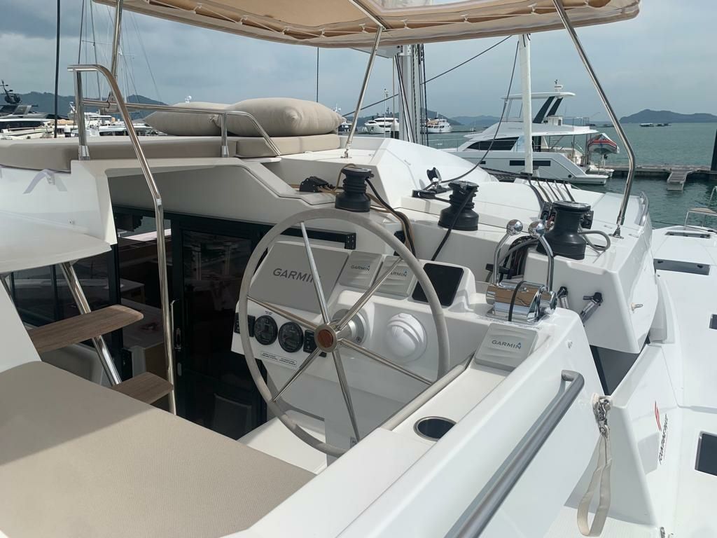 Fountaine Pajot Elba 45 | Shavasan