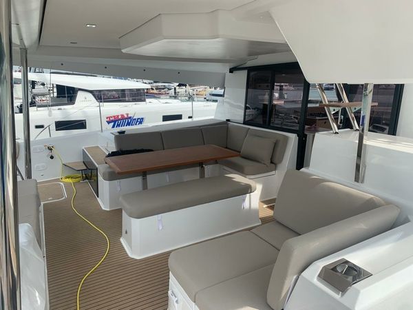 Fountaine Pajot Elba 45 | Shavasan