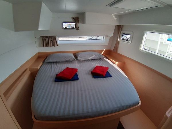 Fountaine Pajot Elba 45 | Shavasan