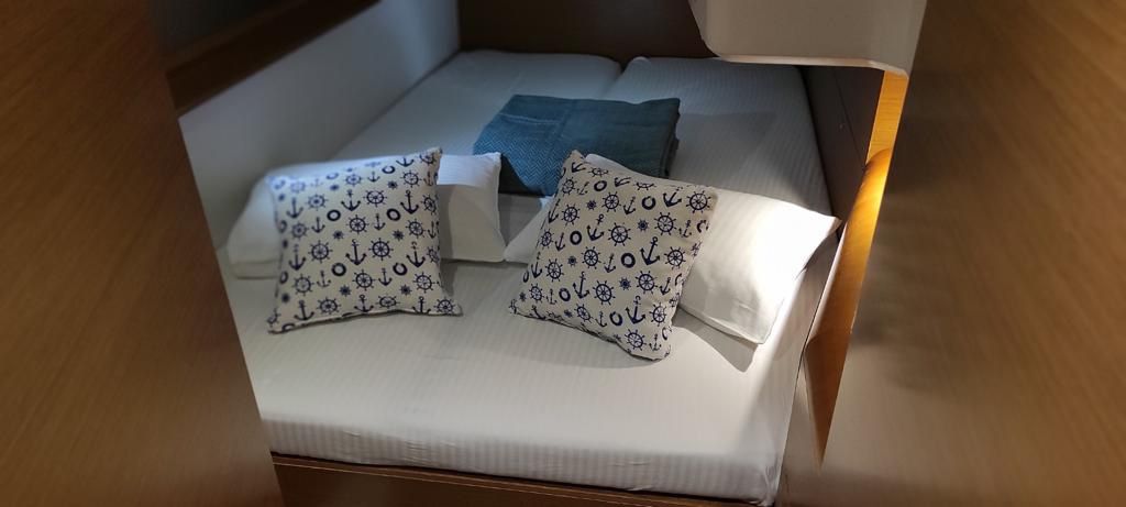 Jeanneau Sun Odyssey 469 | My Olivia