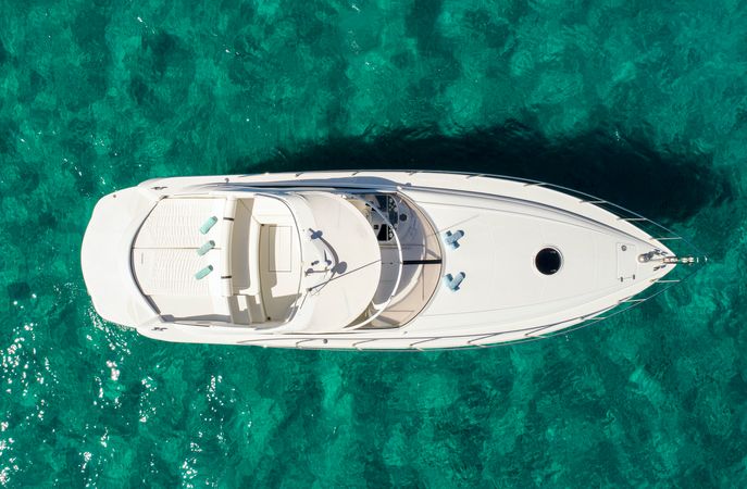 Pershing 37 | Mistral