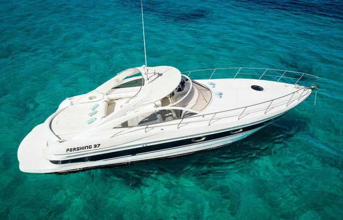 Pershing 37 | Mistral