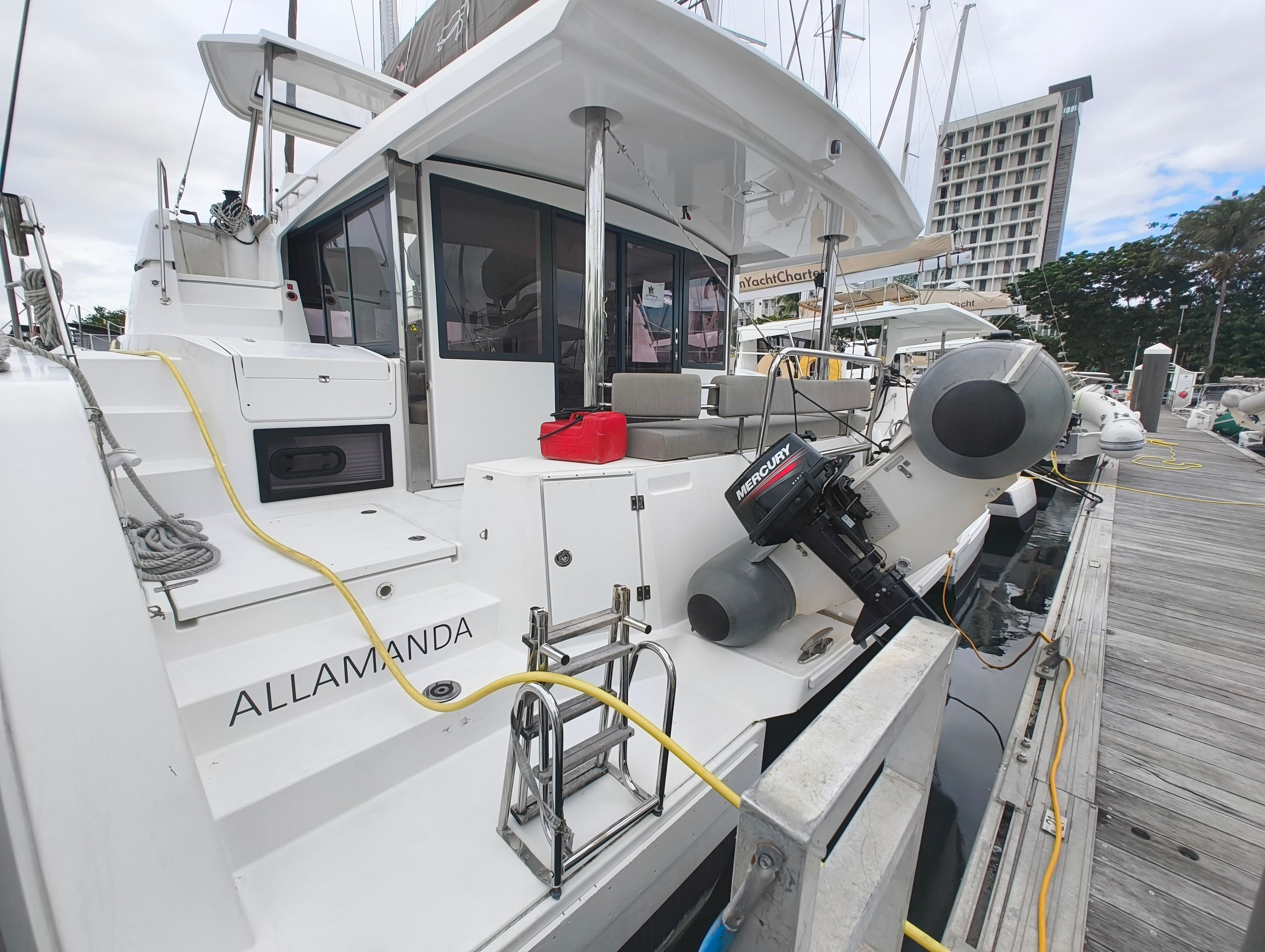 Bali 4.4 | Allamanda