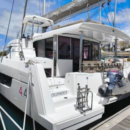 Bali 4.4 | Hollyhock