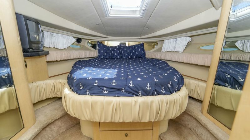 Sea Ray 410 Express | ATM