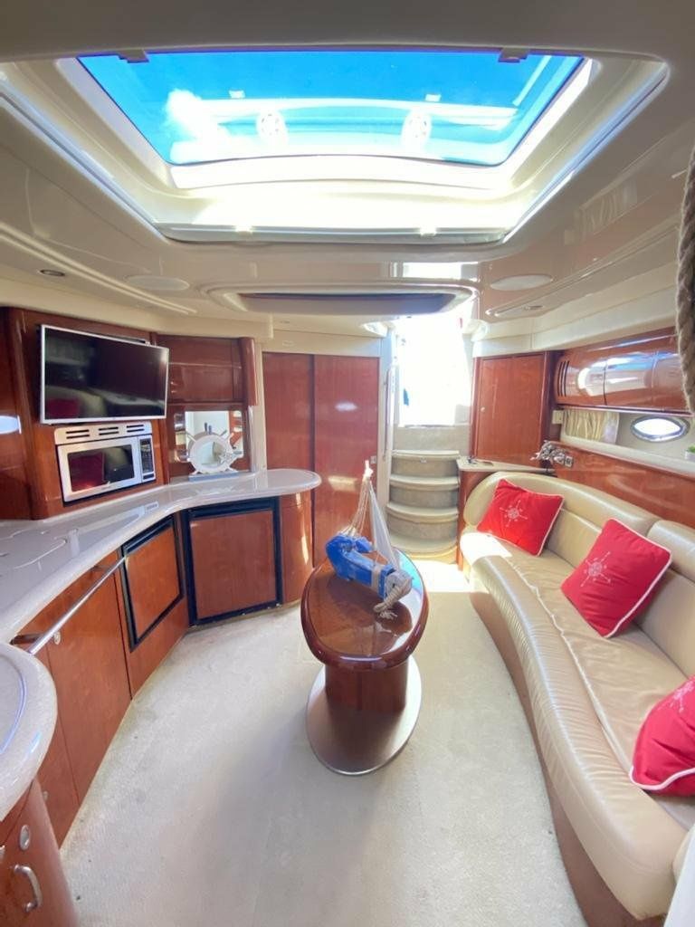 Sea Ray 420 Sundancer | Humble