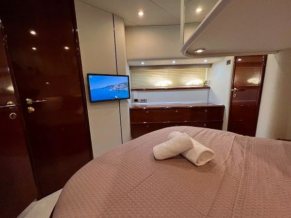 Fairline Squadron 52 | Bliss