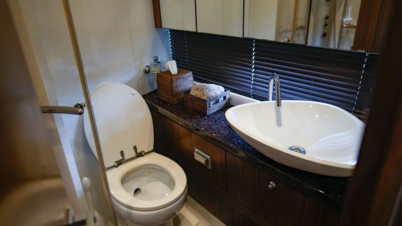 Sunseeker 64 | Stella