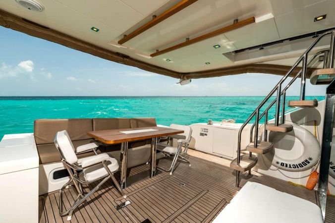 Fairline 70 | Addicted