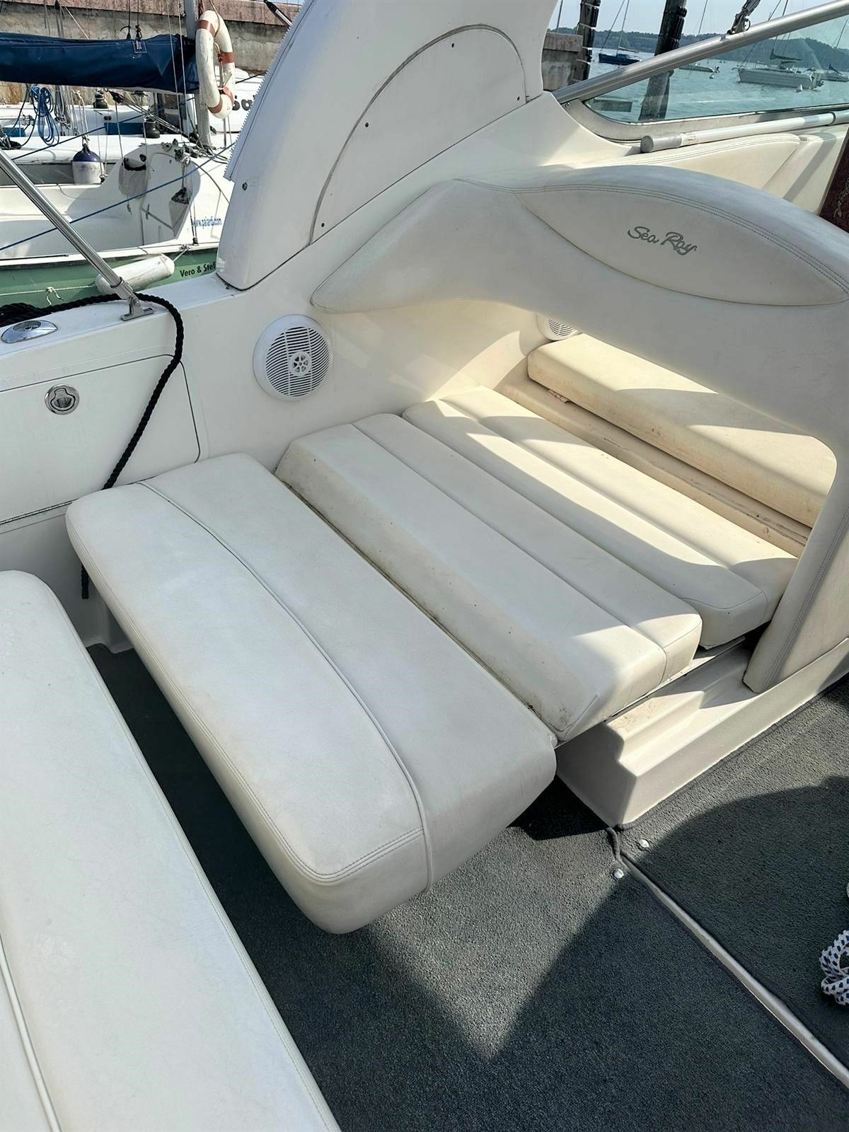 Sea Ray 315 Sundancer | GIO yacht