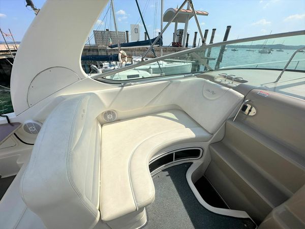Sea Ray 315 Sundancer | GIO yacht