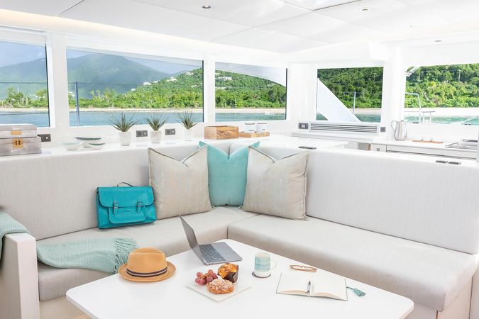 Voyage 590 | Home Away