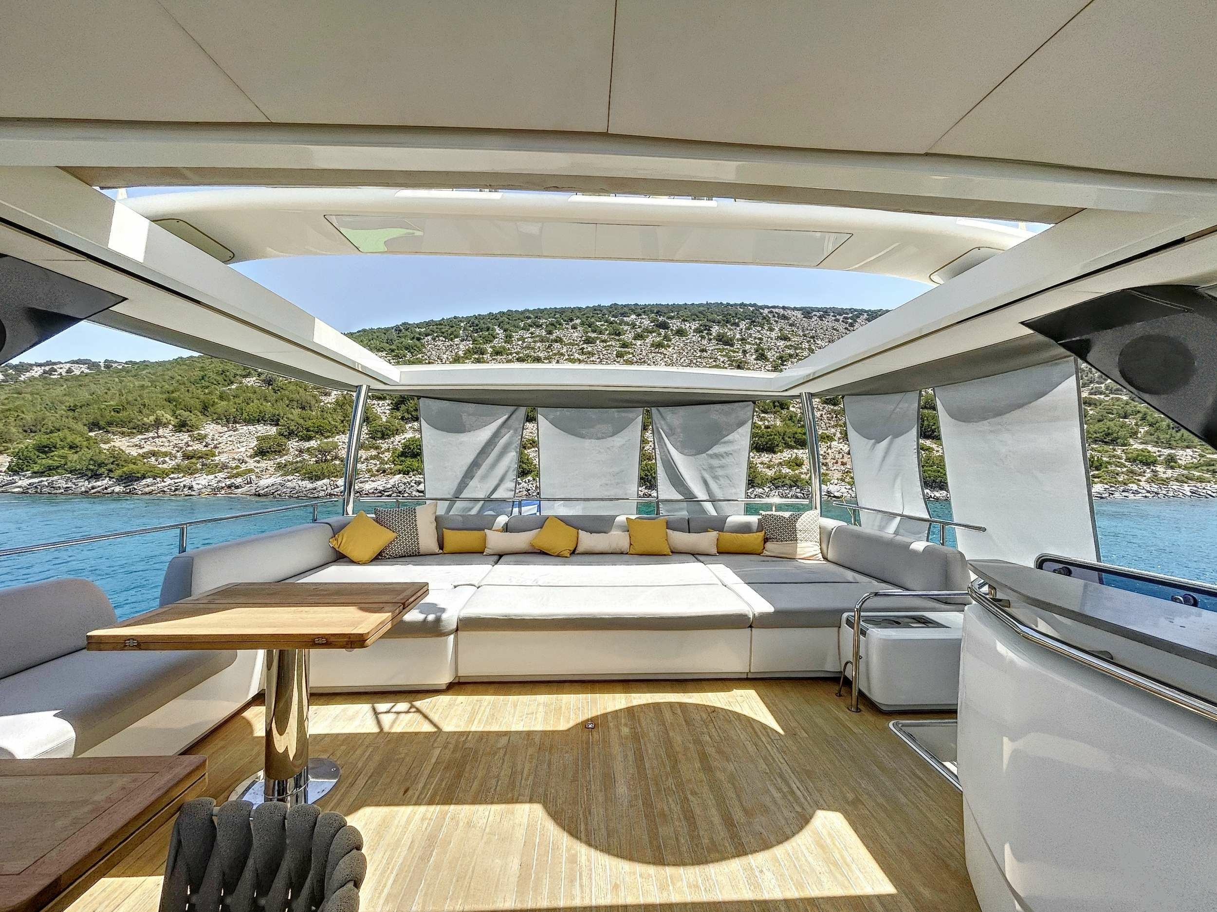 Lagoon Seventy 8 | Crazy Horse