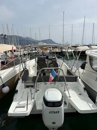 Jeanneau Cap Camarat 7.5 | Leo-Lea