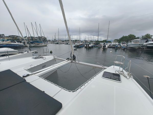 Lagoon 42 | Periwinkle