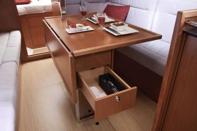 Bavaria Cruiser 32 | Avanti Due