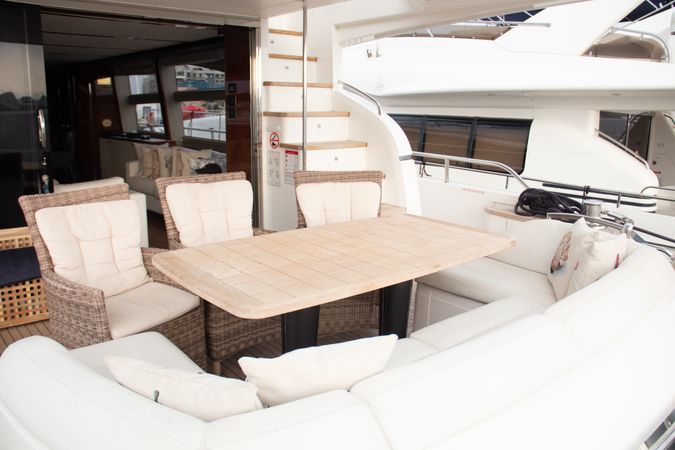 Princess 82 | Miltiades