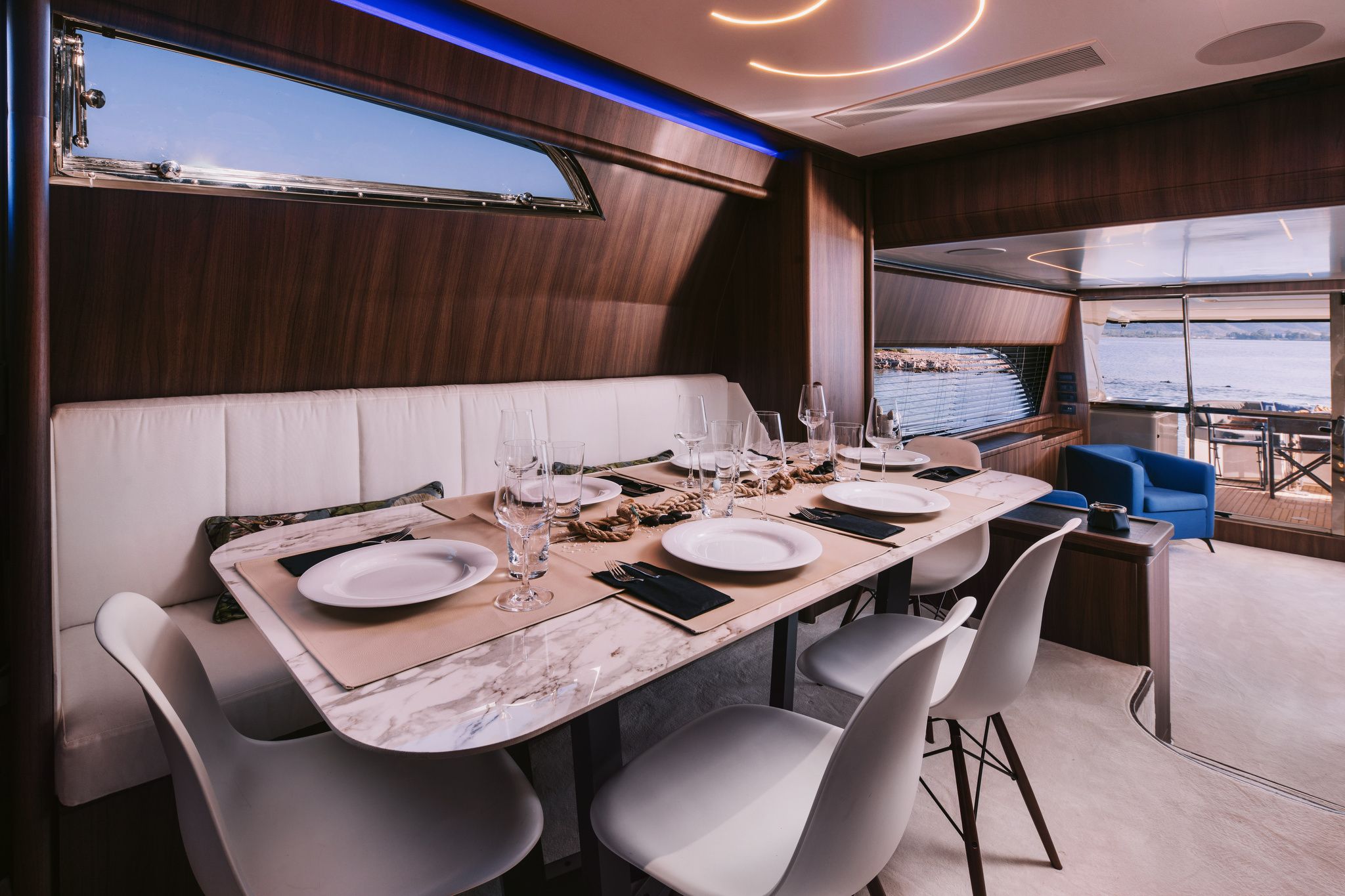 Ferretti 780 | Oxygen 8