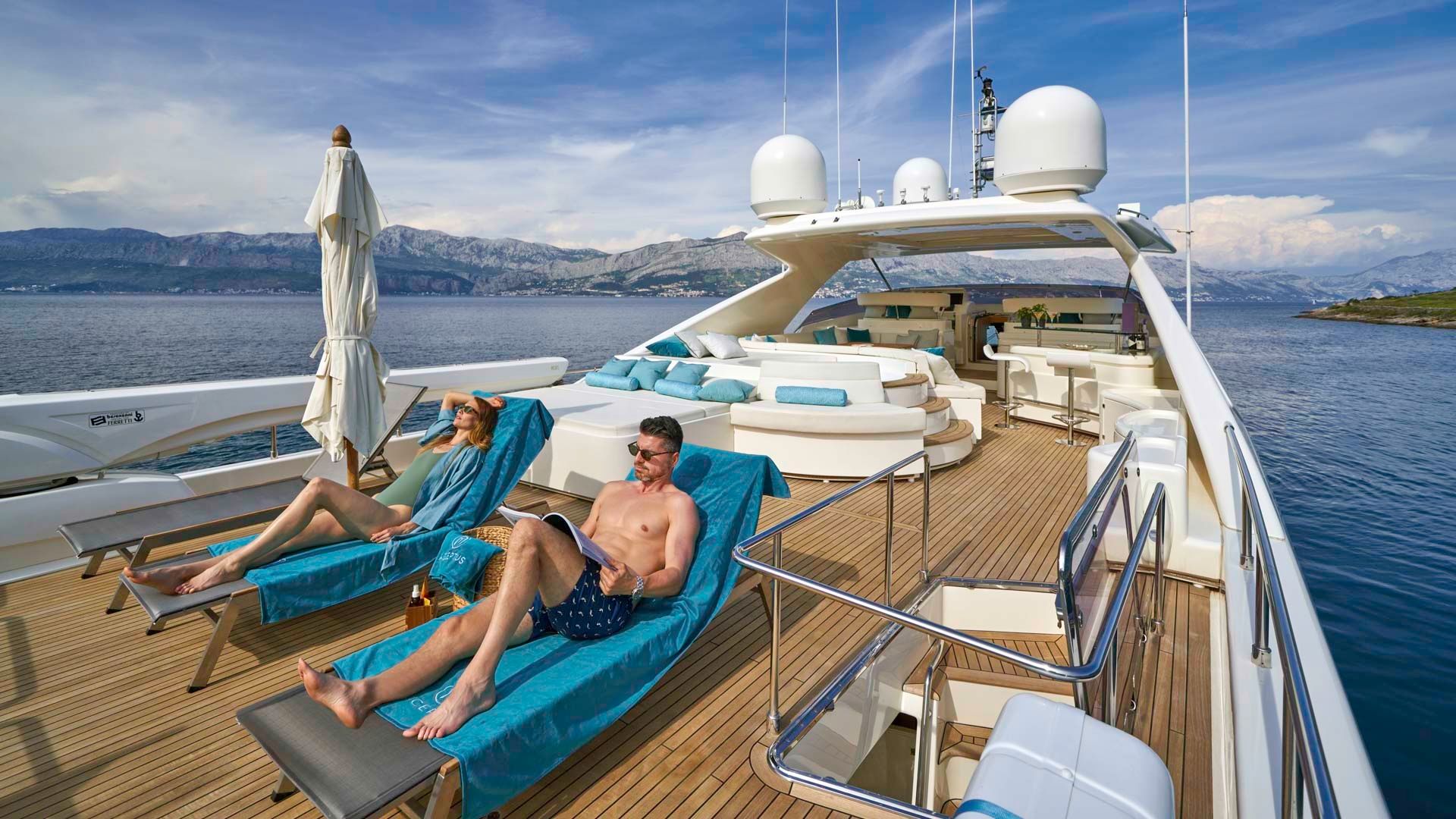 Ferretti Custom Line 112 | Acceptus