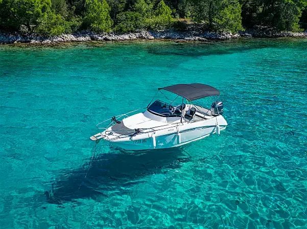 Galeon Galia 630 SD | White