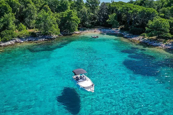 Galeon Galia 630 SD | White