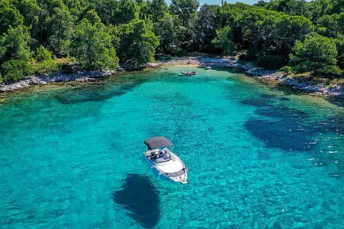 Galeon Galia 630 SD | White