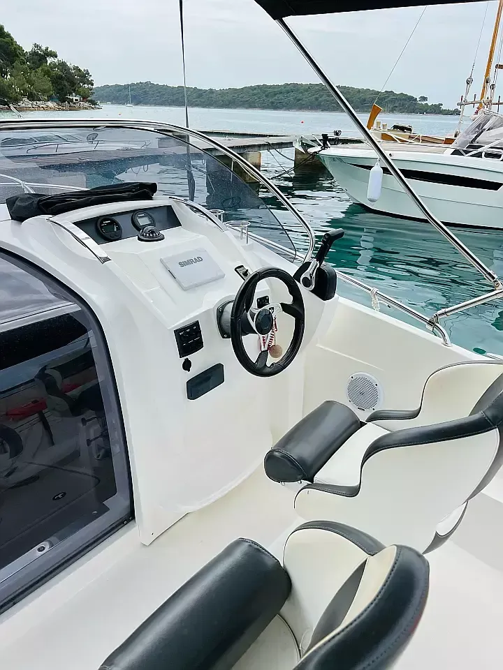 Galeon Galia 630 SD | White