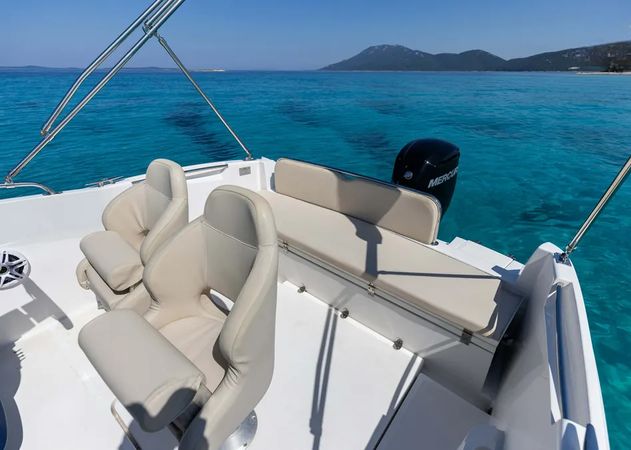 Galeon Galia 630 SD | White