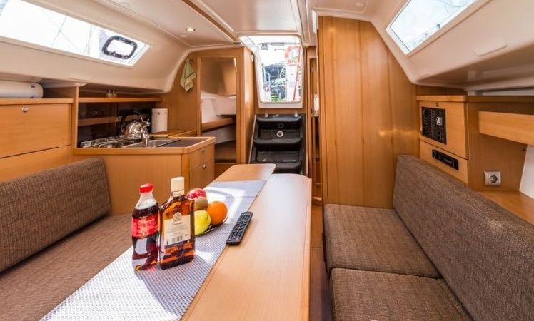 Delphia 33 MC | Nina