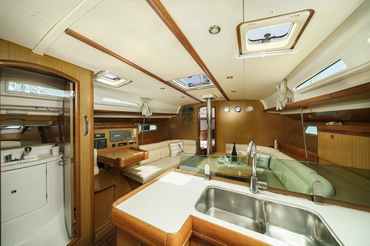 Jeanneau Sun Odyssey 42 | Ema
