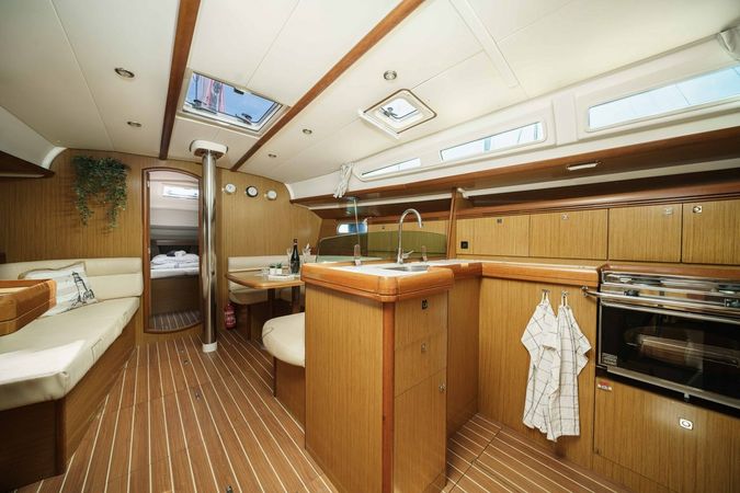 Jeanneau Sun Odyssey 42 | Ema