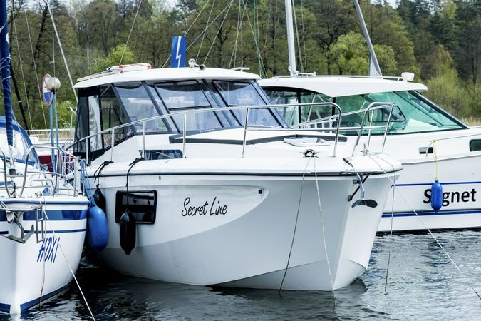 Cobra Yachts 900 | Secret Line