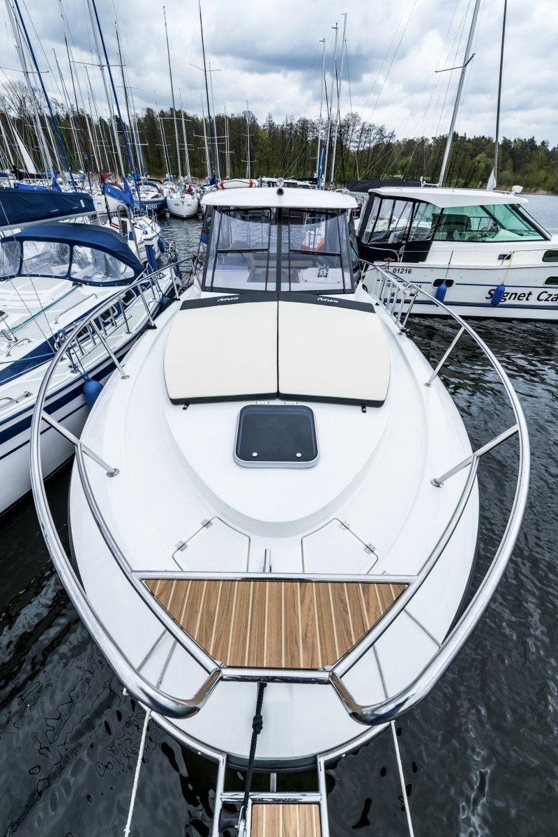 Cobra Yachts 900 | Secret Line