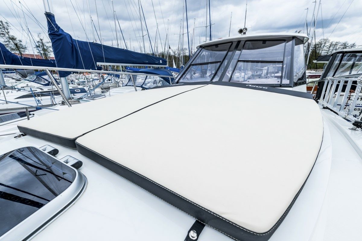 Cobra Yachts 900 | Secret Line