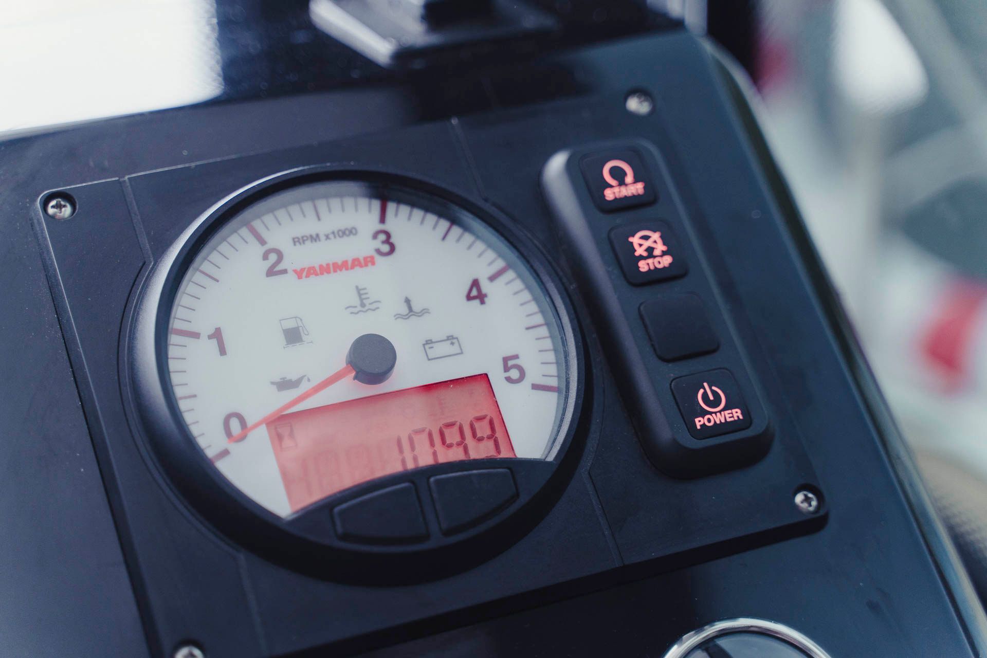 Nikhen Aquasun 34 | MaLa