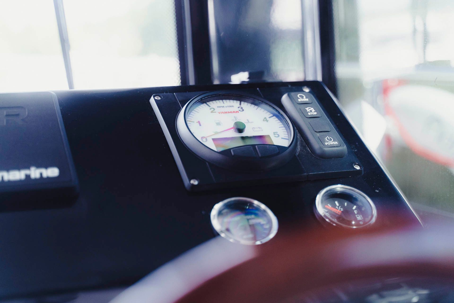 Nikhen Aquasun 34 | MaLa