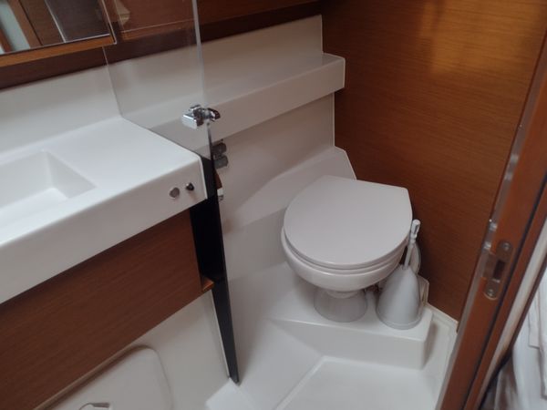 Jeanneau Sun Odyssey 410 | Saint Raphael