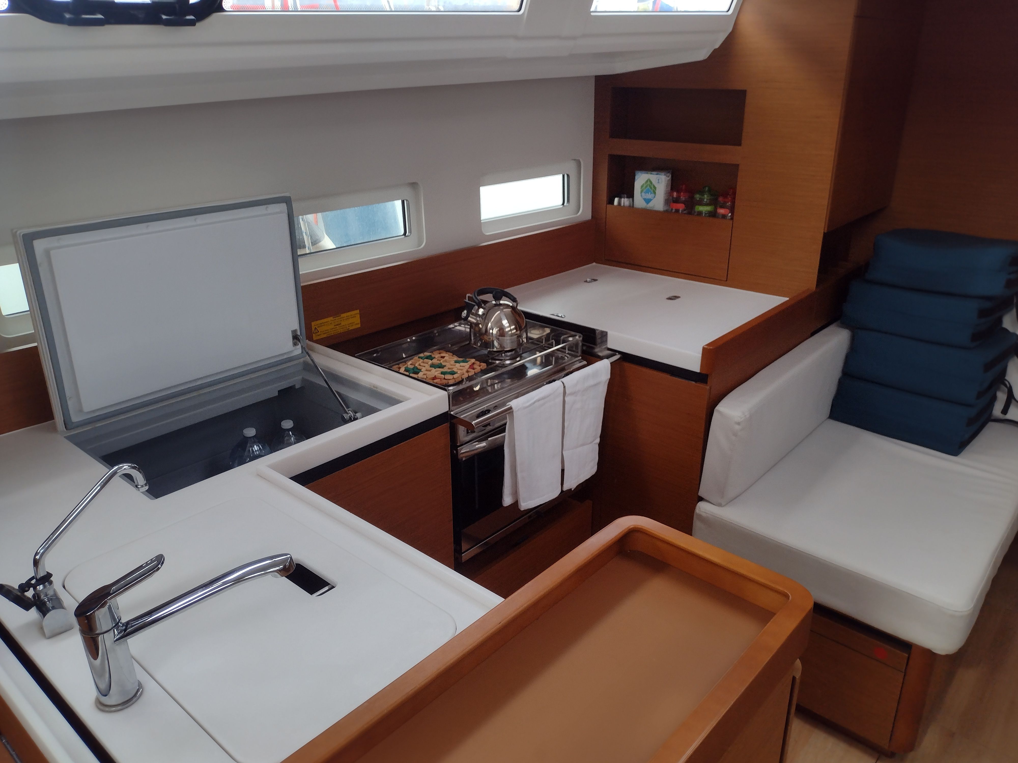Jeanneau Sun Odyssey 410 | Saint Raphael