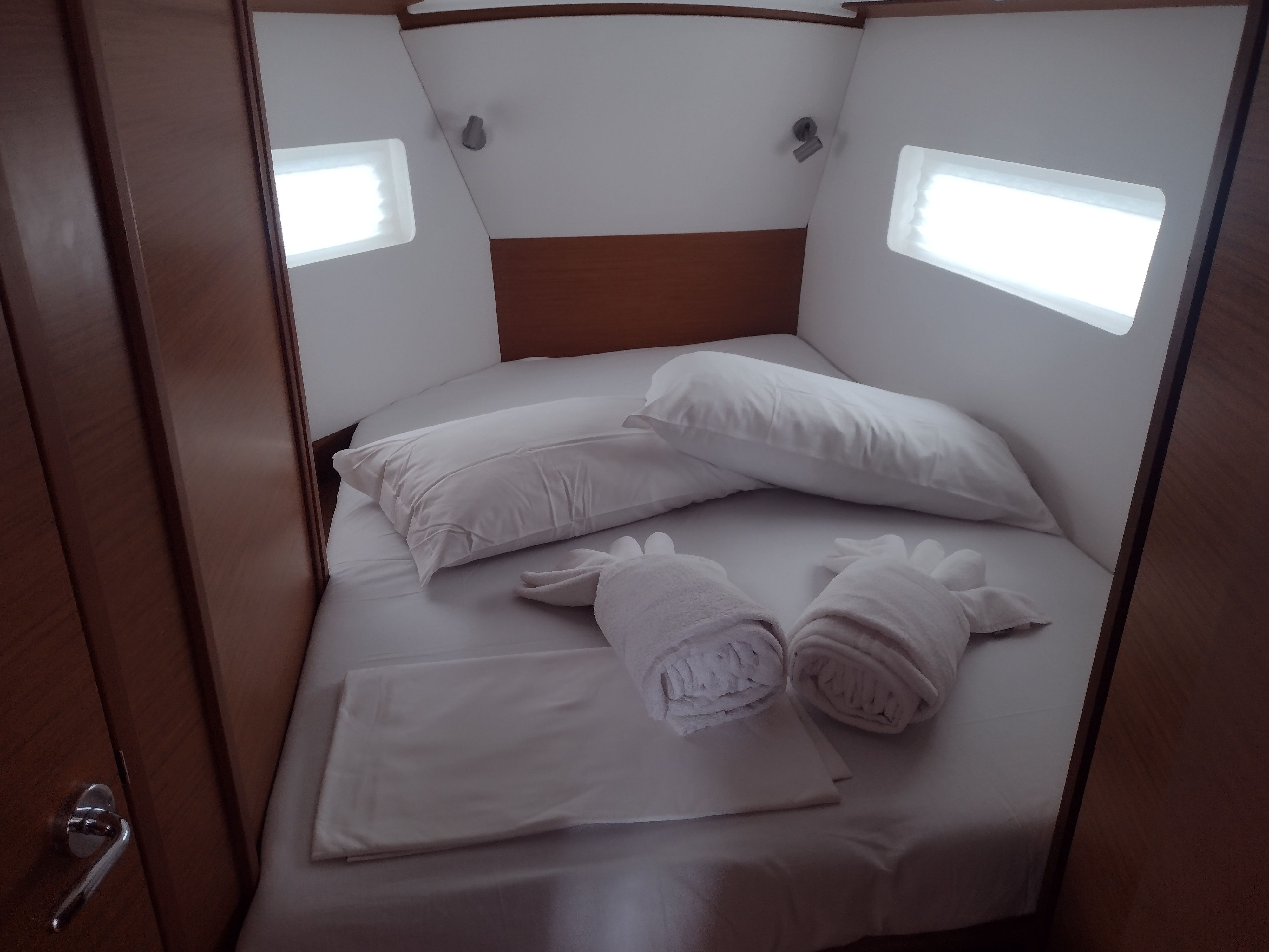 Jeanneau Sun Odyssey 380 | Philippa