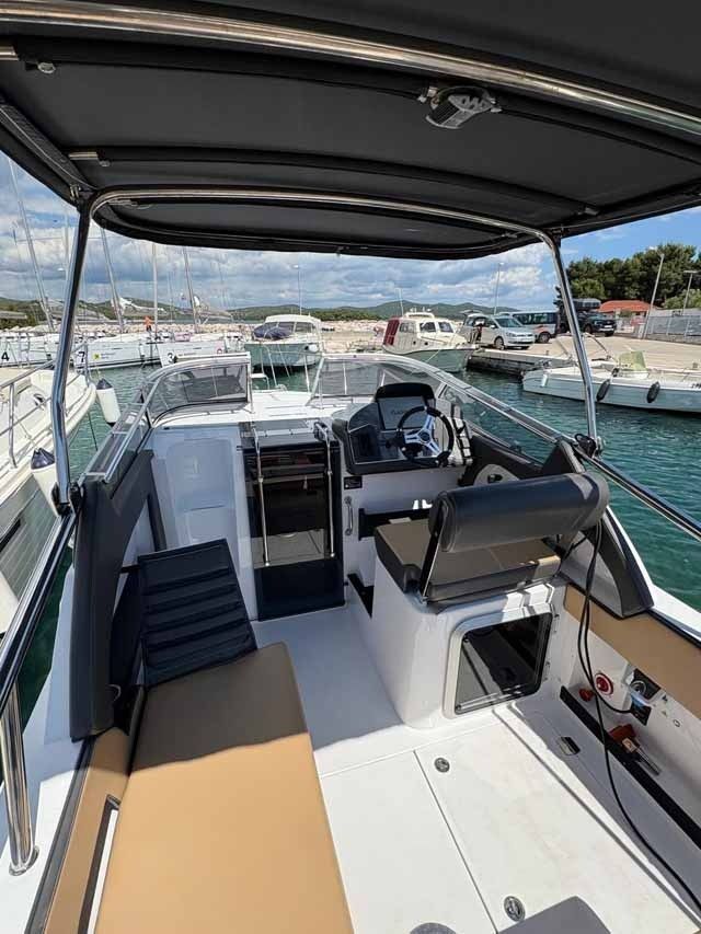 Oechsner SRX30 | Sky