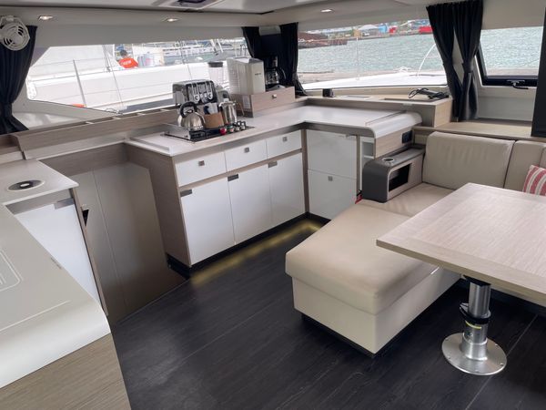 Fountaine Pajot Elba 45 | Seeker