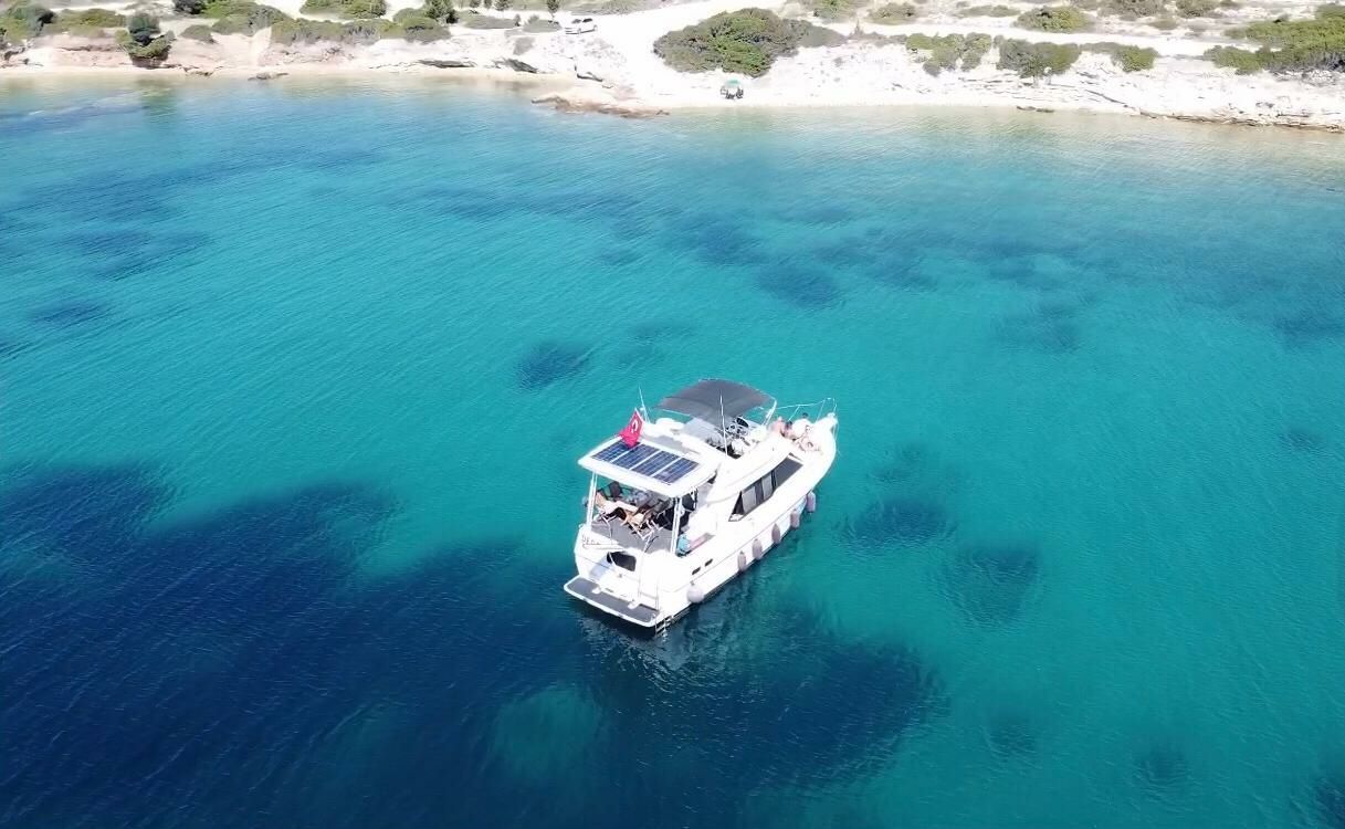 Bayliner 3587 | Deda