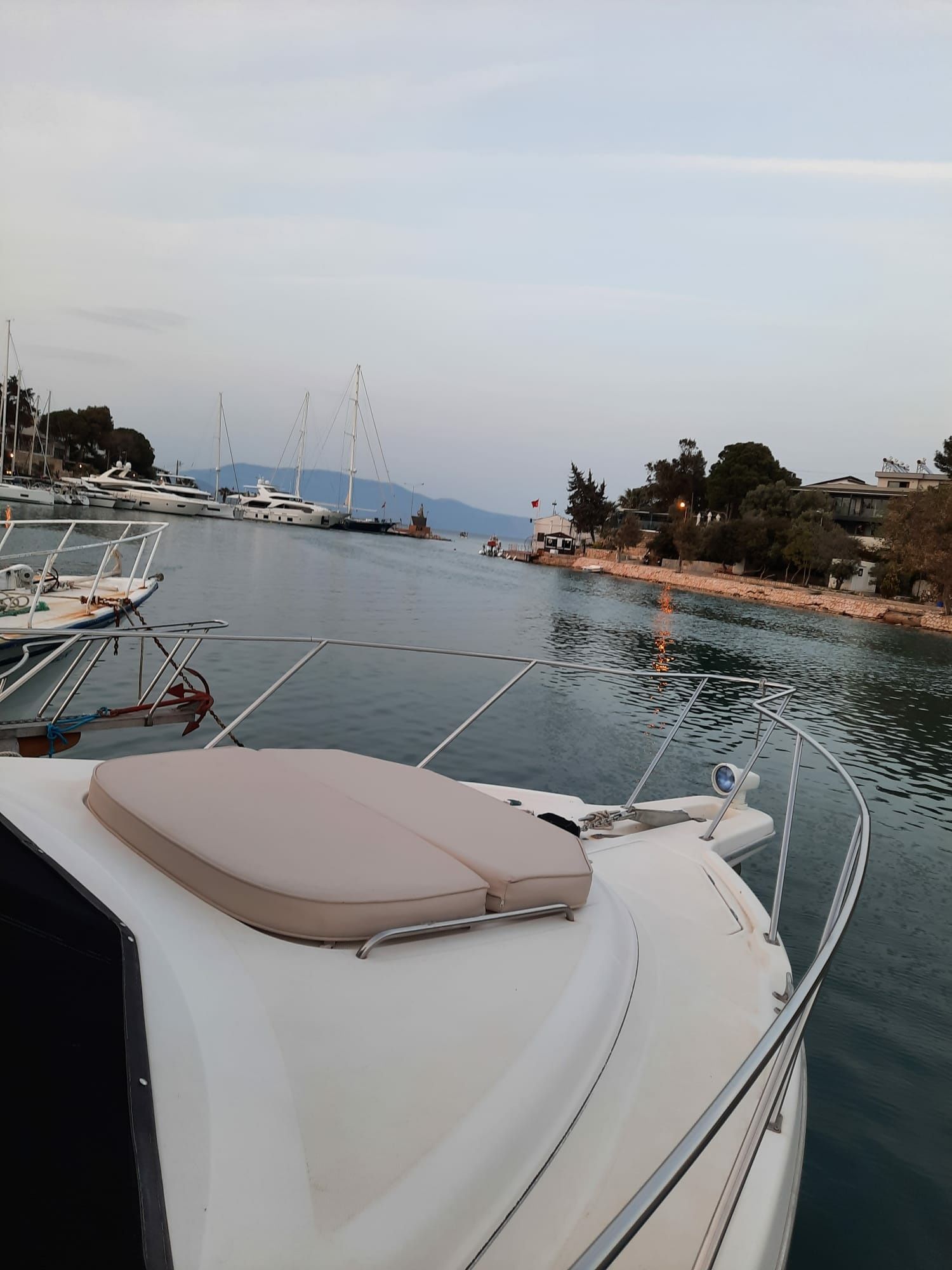 Bayliner 3587 | Deda