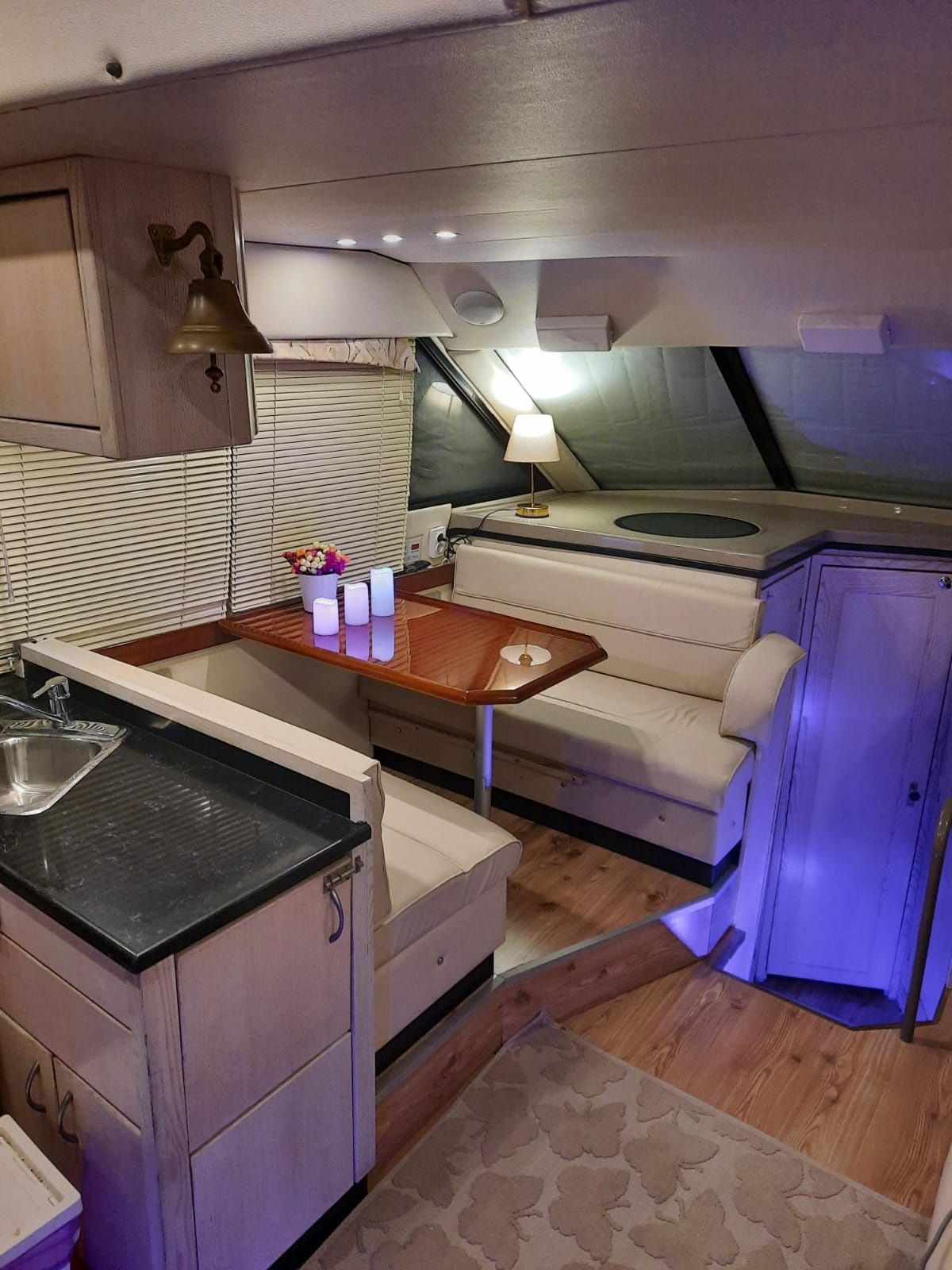 Bayliner 3587 | Deda