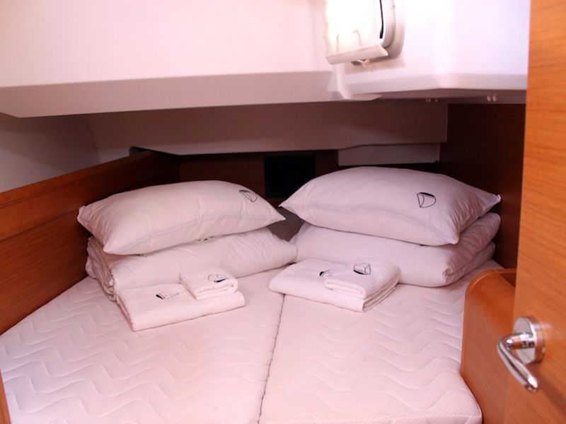 Jeanneau Sun Odyssey 439 | Luna