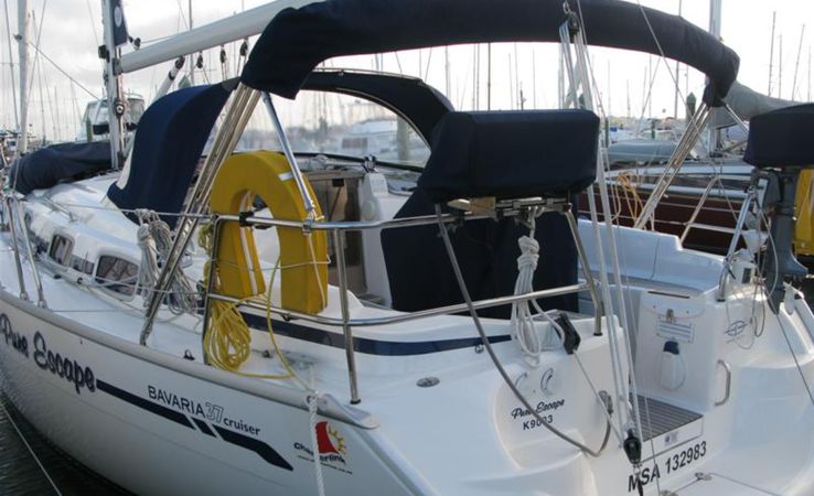 Bavaria Cruiser 37 | Pure Escape