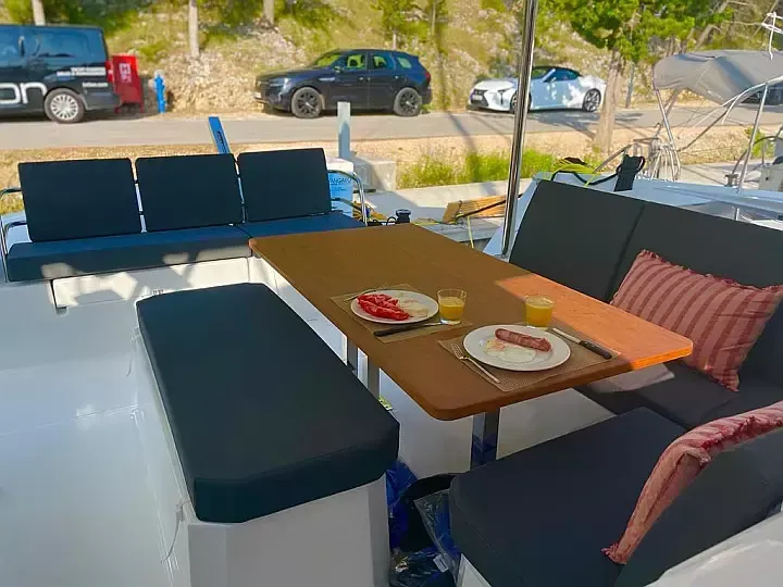 Fountaine Pajot Astrea 42 | Livia Augusta