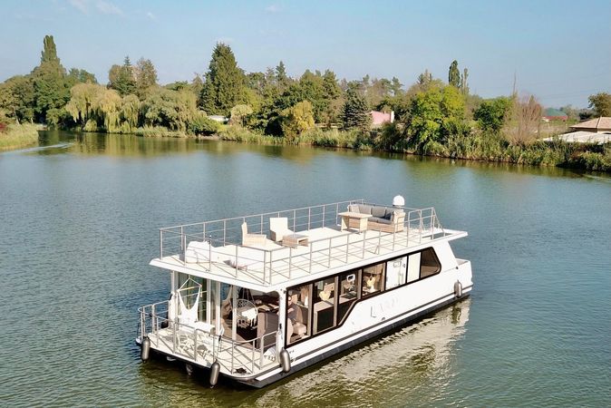 Houseboat Luxboot | Lillit 2