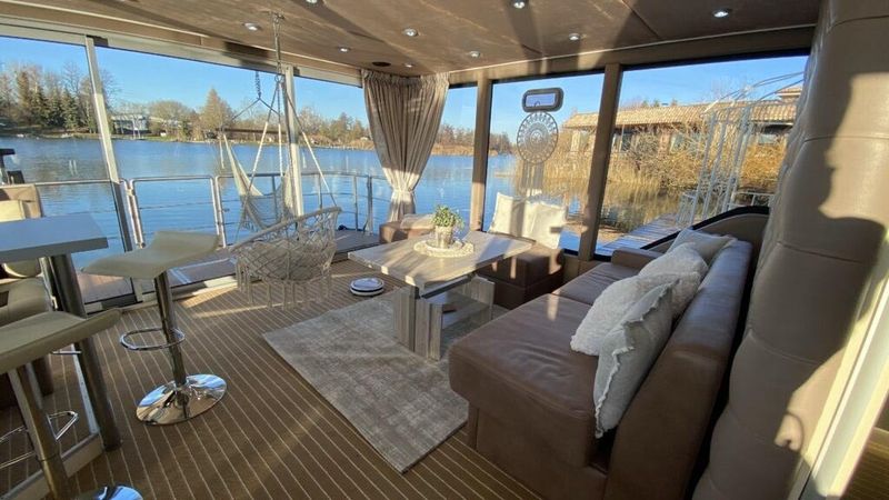 Houseboat Luxboot | Lillit 2