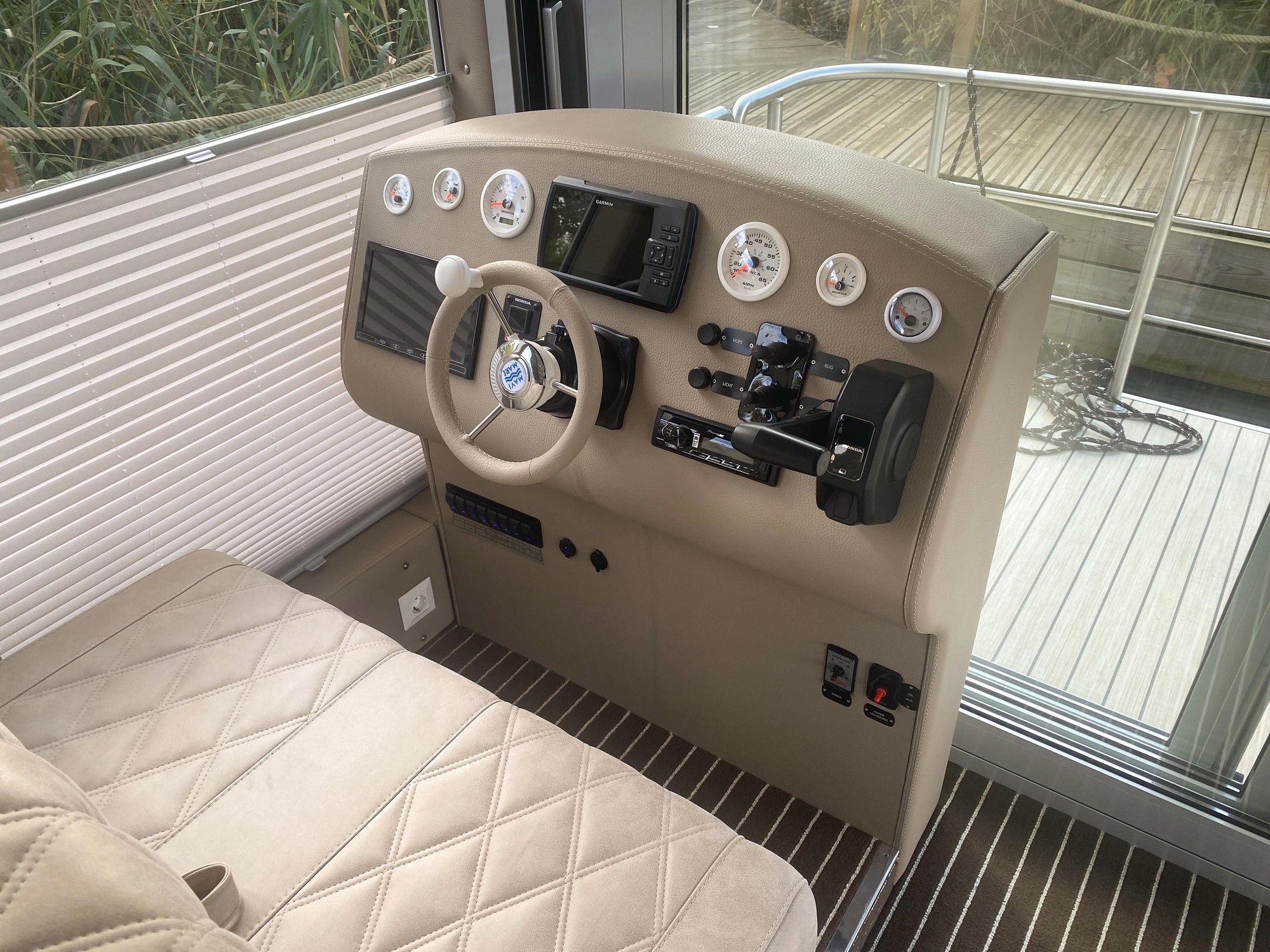 Houseboat Luxboot | Lillit 2
